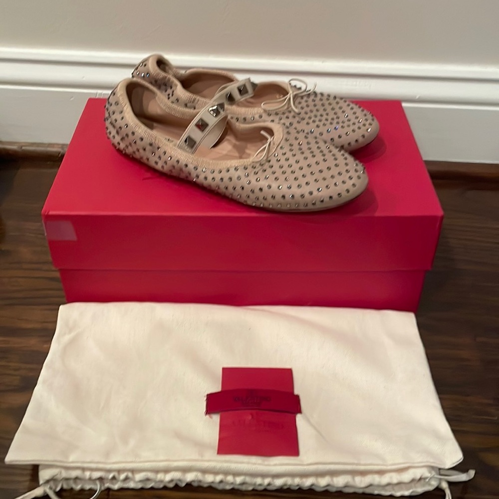 Valentino Garavani Rockstud Leather Ballerina Flats.